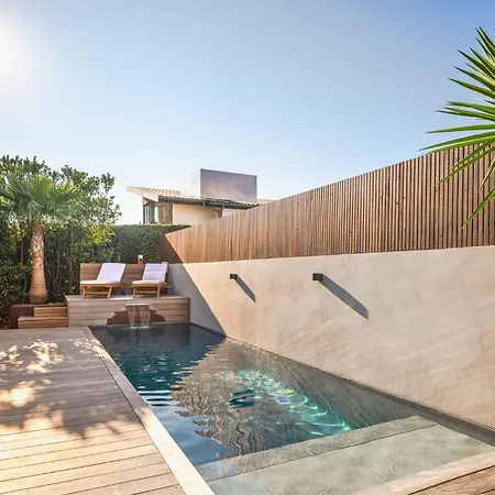 Iris - Vue A Pied Piscine Chauffee Et Jacuzzi *