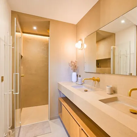 Iris - Vue A Pied Piscine Chauffee Et Jacuzzi * 생장드루즈
