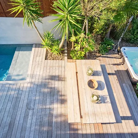 Iris - Vue A Pied Piscine Chauffee Et Jacuzzi *